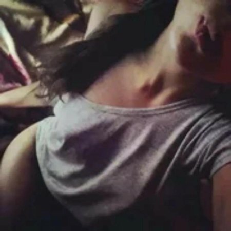 Селфи девушек в кровати