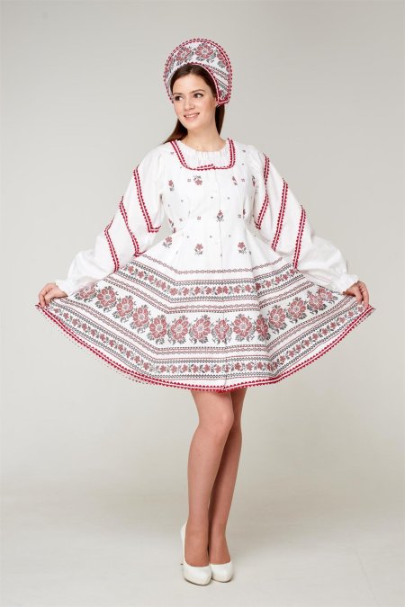 Стилизованные народные костюмы