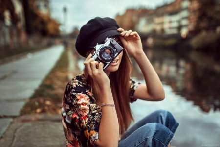 Девушка фотограф