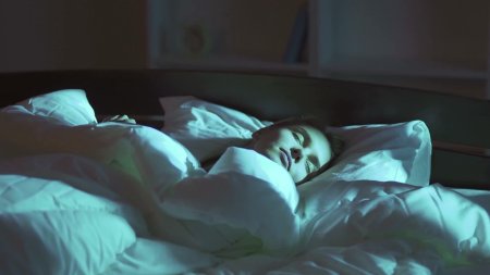 Спать на кровати