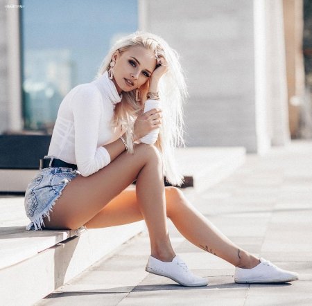 Мишель Оллей блондинки