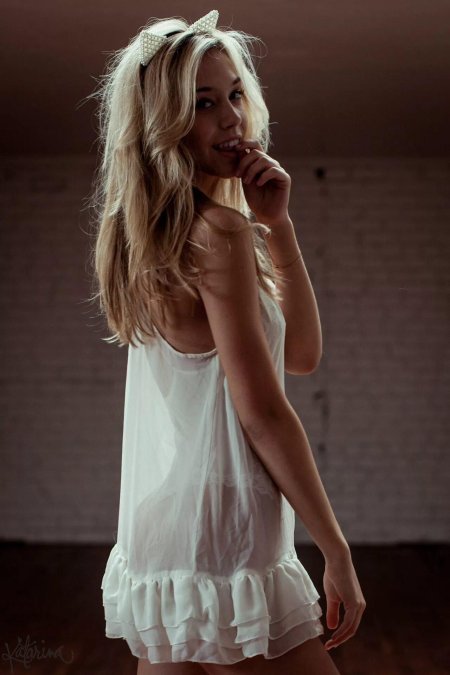 Алексис РЕН