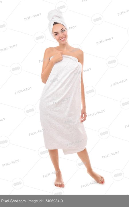 Женщина в полотенце