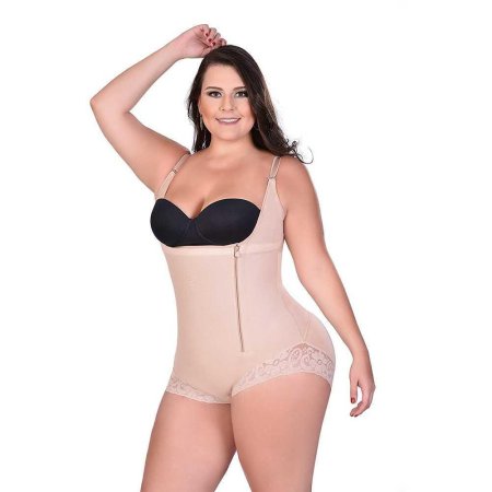 Корректирующее бельё для полных женщин