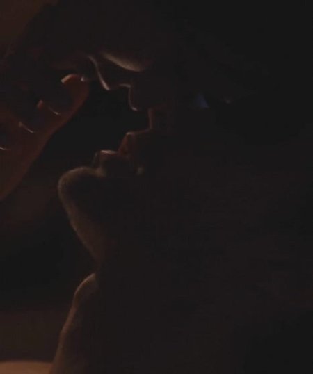 Страстная поцелуй