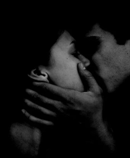 Страстные поцелуи