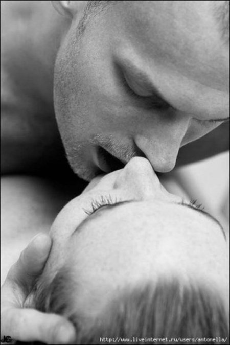 Целовать мужчину