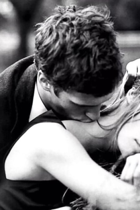 В нежных объятьях