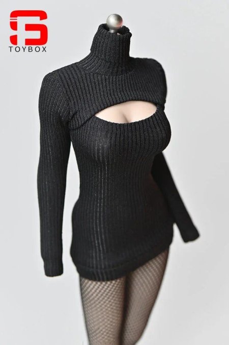 Красивая грудь в свитере