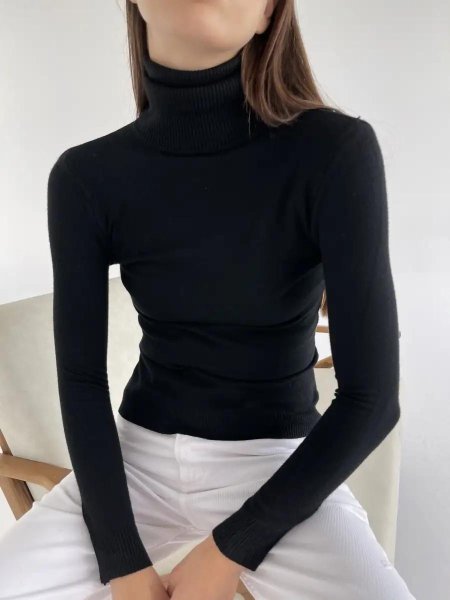 Водолазка черная с горлом