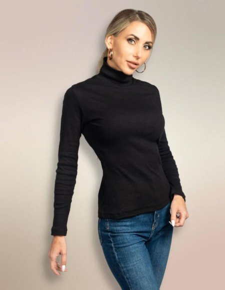 Черная водолазка женская
