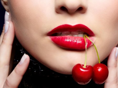 Сочные губы