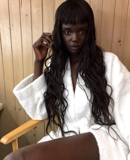 Модель даки тот (Duckie thot) из Южного Судана