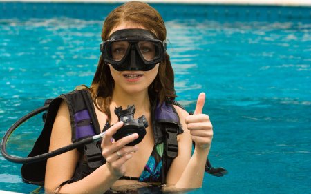 Джессика Альба Scuba