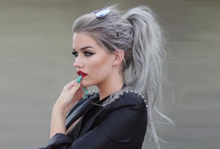 Прически с пепельным цветом волос