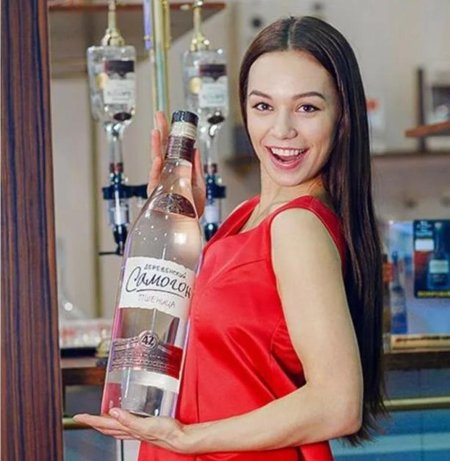 Самогон и девушка