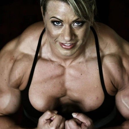 Накаченная женщина