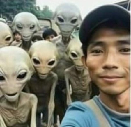 Инопланетянин с большой головой