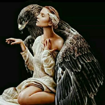 Женщина птица