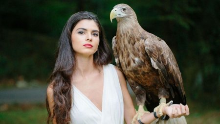 Женщина Орел