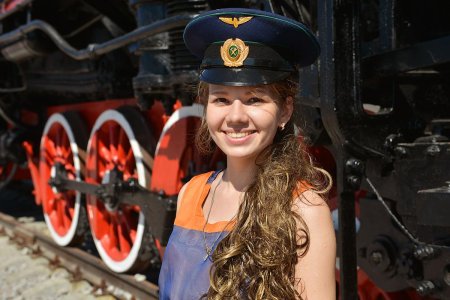 Женщина Железнодорожник