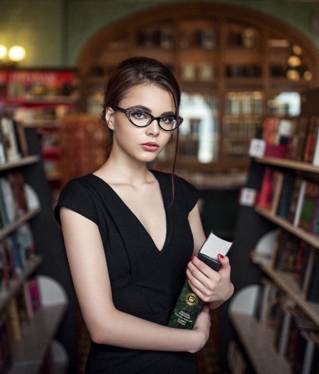 Анастасия Арбекова библиотекарша
