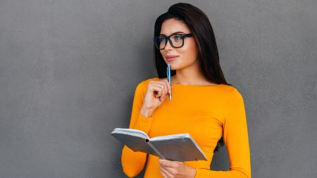 Преподаватель английского языка