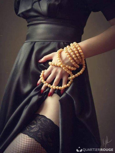 Связанные руки