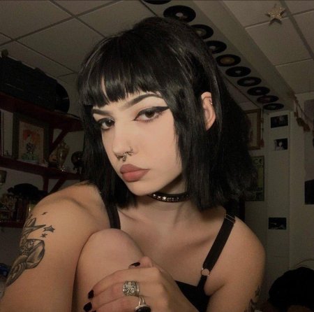 Эмо девушка