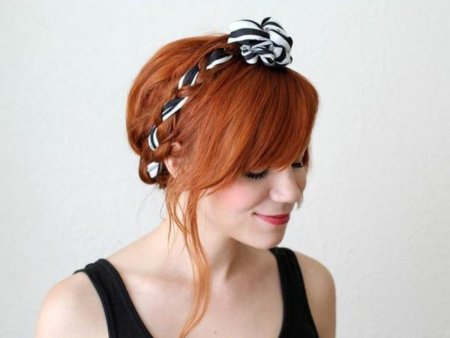 Прически с ленточками в волосах