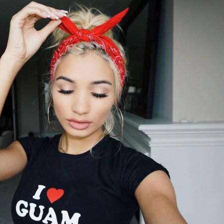 Прическа с банданой