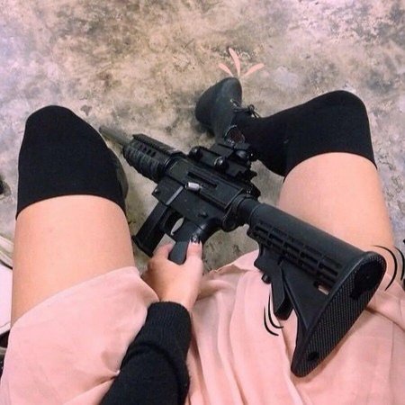 Девушка с пистолетом