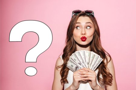 Девушка с деньгами