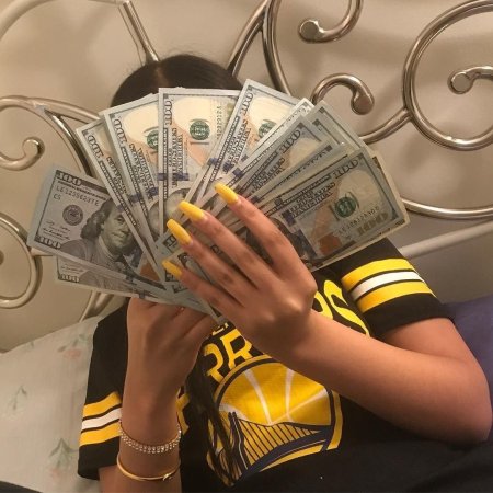 Фотосессия с деньгами