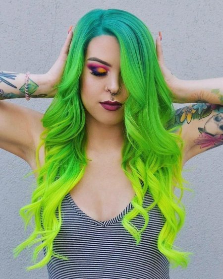 Яркие волосы