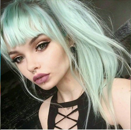 Мятные волосы