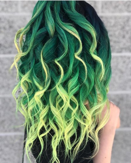 Омбре балаяж изумрудный