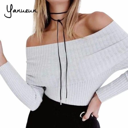 Кофта с открытыми плечами