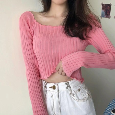 Розовый свитер в рубчик