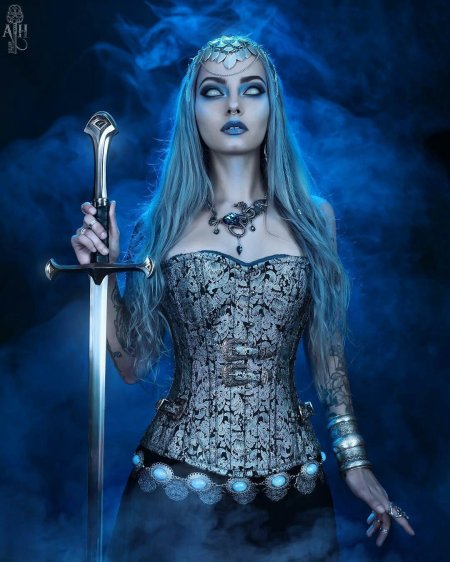 Авторы женского фэнтези