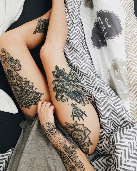 Тату на коленях для девушек