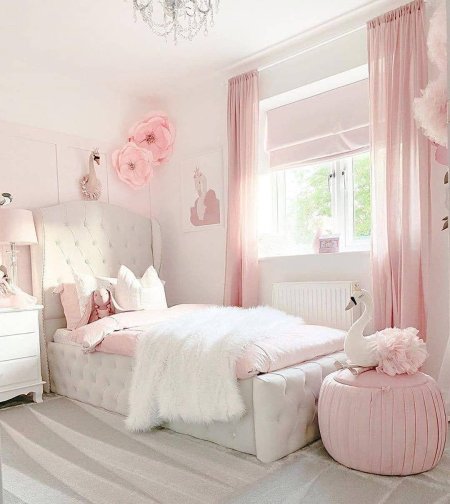 Спальня для девочки в розовых тонах