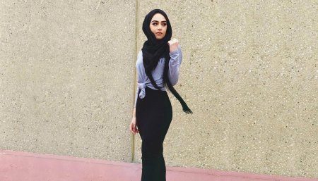 Халифа Мила хиджаб