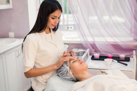 Профессия косметолог