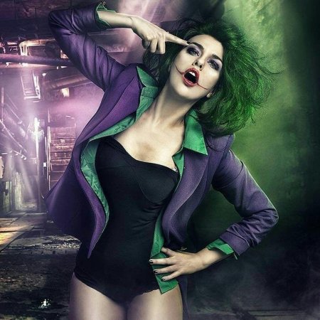 Девушка джокер