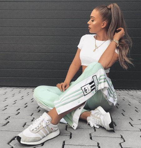 Спортивный образ для девушки