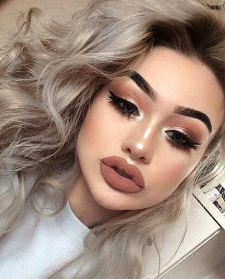 Красивый макияж для блондинок