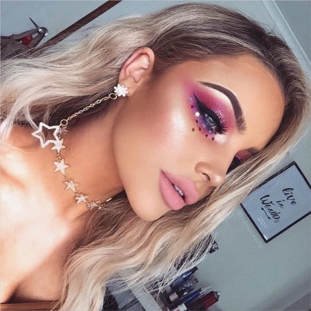 Необычный макияж