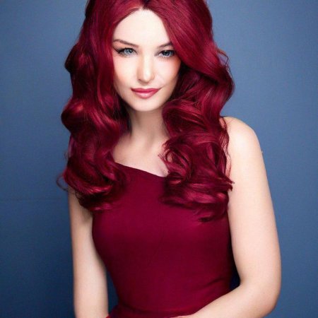 Цвет волос бордо