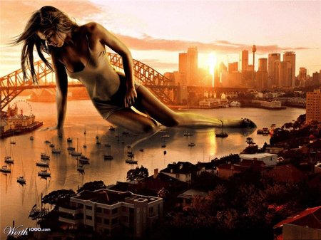 Гигантская девушка